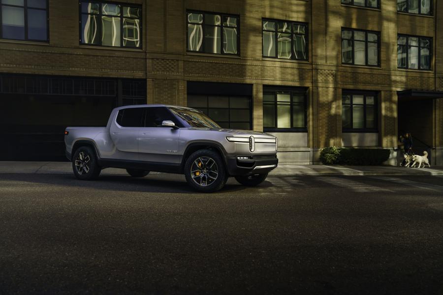 Rivian R1T 2018 года  (фото 1 из 58)